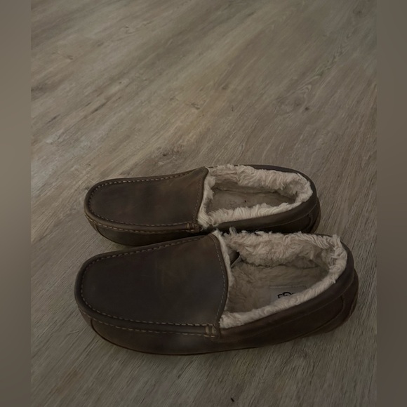 UGG Other - UGG Men's Tan Leather Slip-On Loafers